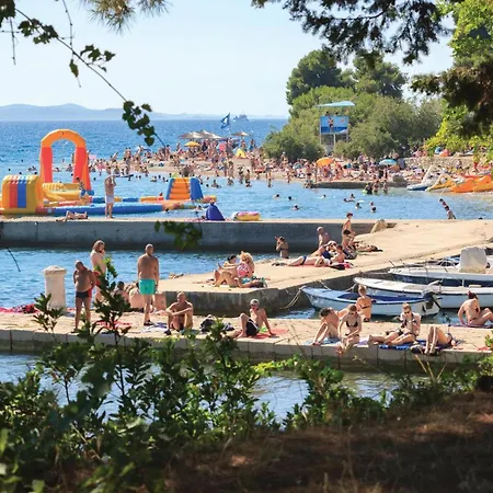 1 Bedroom Stunning In アパート